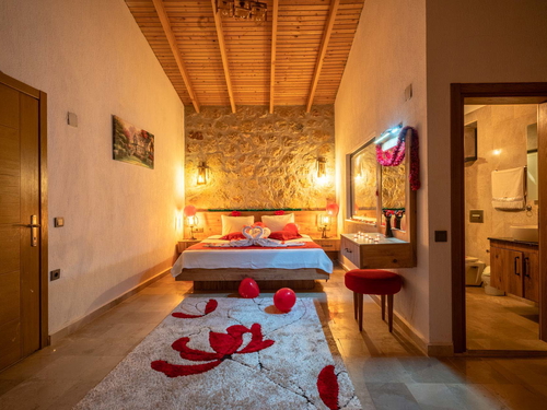  gece  -  Kasım
  | Kalkan Akbel’de Jakuzili ve Isıtmalı Havuzlu Muhafazakar Kiralık Villa | 4 Kişilik Tatil